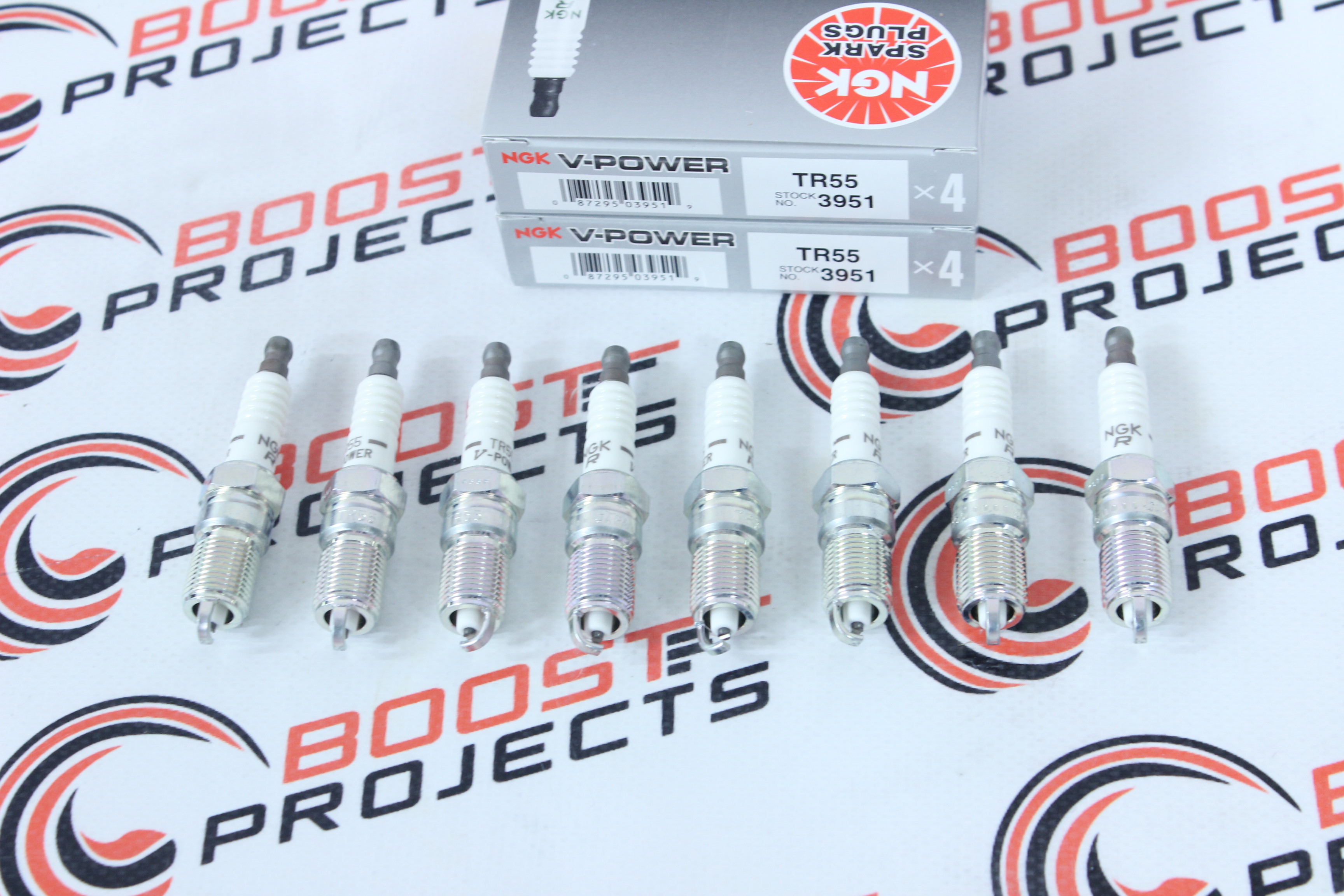 NGK VPower Spark Plug Hex Size 5/8'' Thread Size 14mm 3951 TR55 (Set