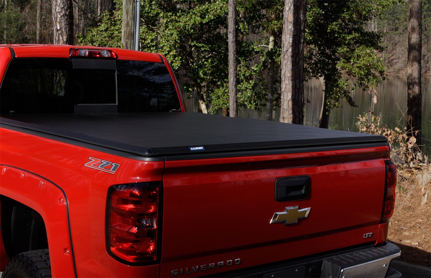 Lund Hard Fold Truck Bed Cover 8 Ft For 14 19 Gmc Sierra Chevrolet Silverado Ebay